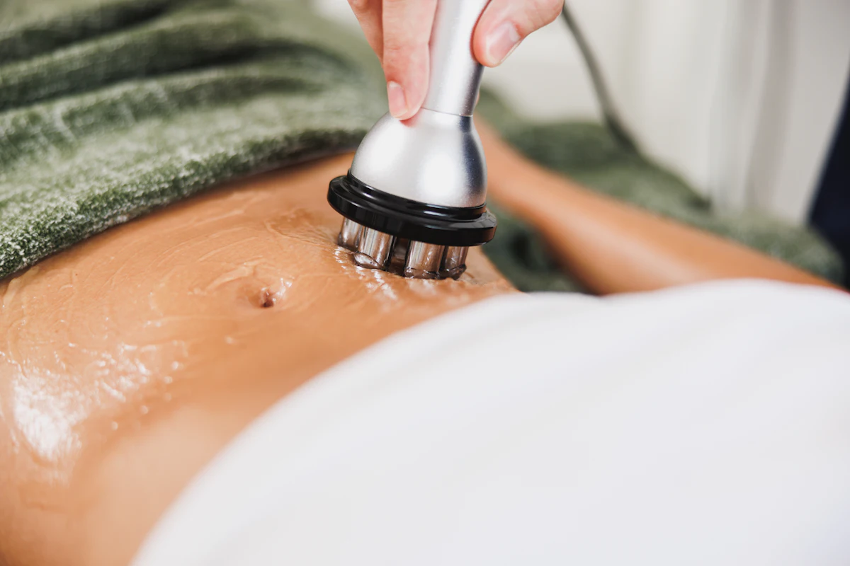Tummy Tightening aesthetic procedure at AMK Aesthetics