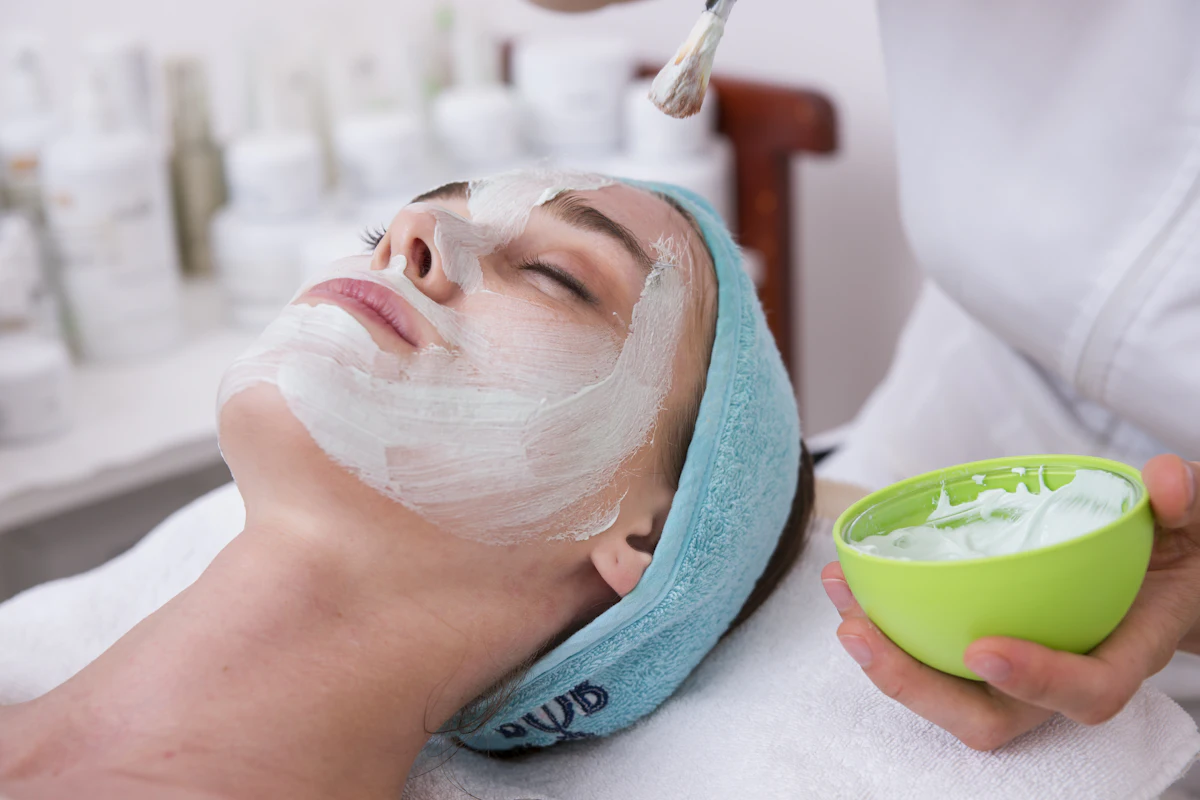 Event Glow Peel aesthetic procedure at AMK Aesthetics